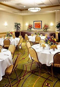 Courtyard By Marriott Sacramento Cal Expo Hotel