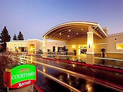 Courtyard By Marriott Sacramento Cal Expo Hotel
