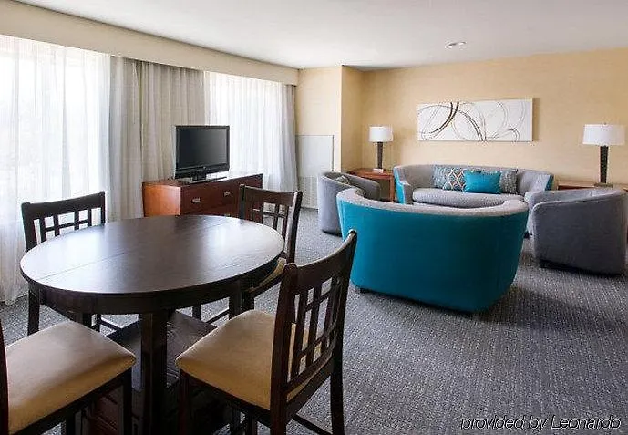 Hotel Courtyard By Marriott Sacramento Cal Expo